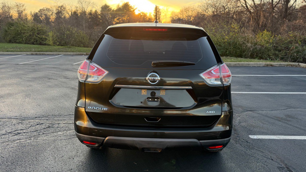 2016 Nissan Rogue Image 8