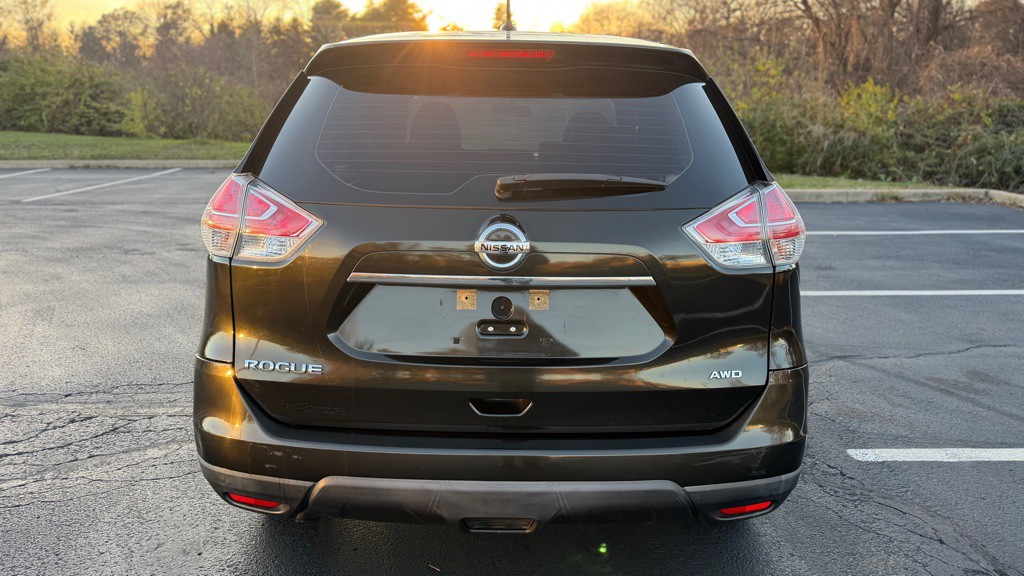 2016 Nissan Rogue Image 10