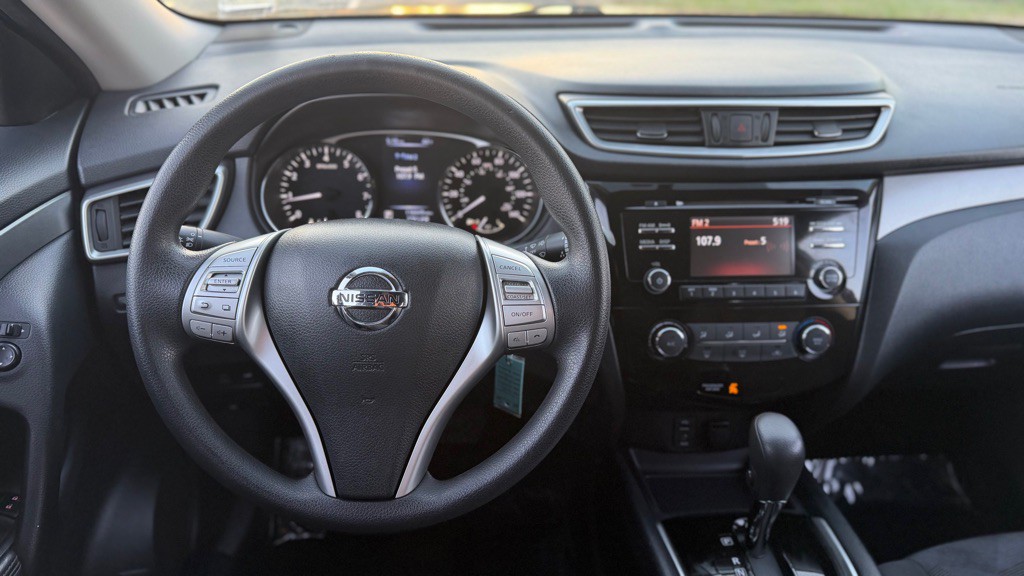 2016 Nissan Rogue Image 19