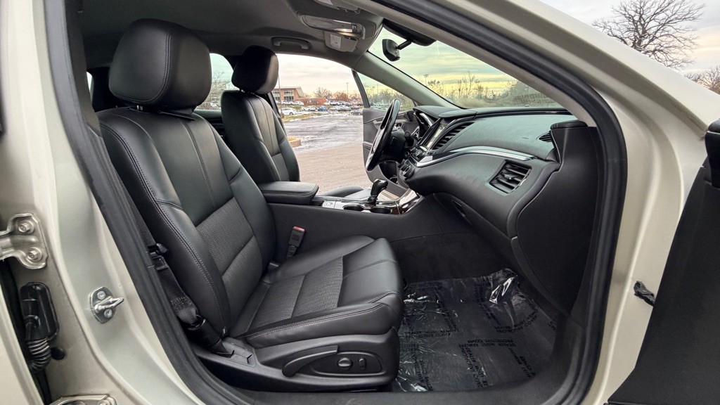 2015 Chevrolet Impala Image 12