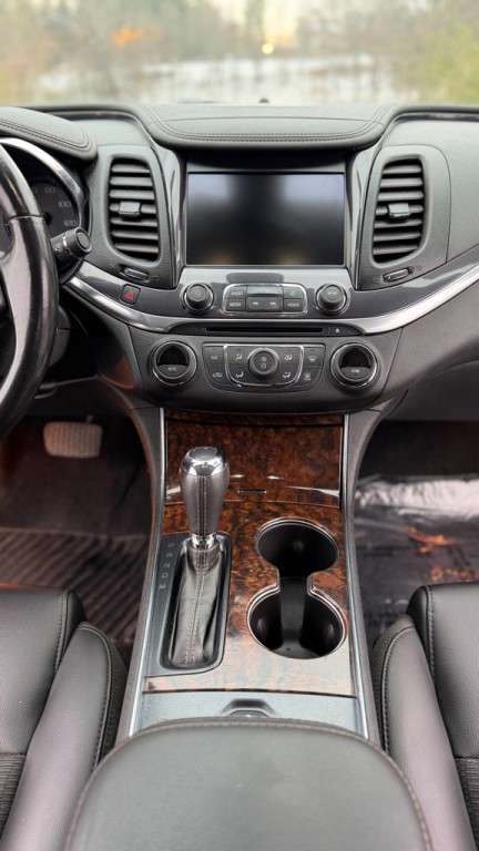 2015 Chevrolet Impala Image 14