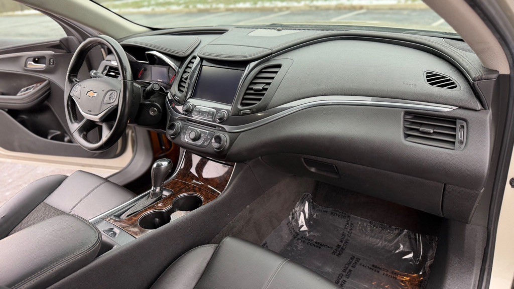 2015 Chevrolet Impala Image 15