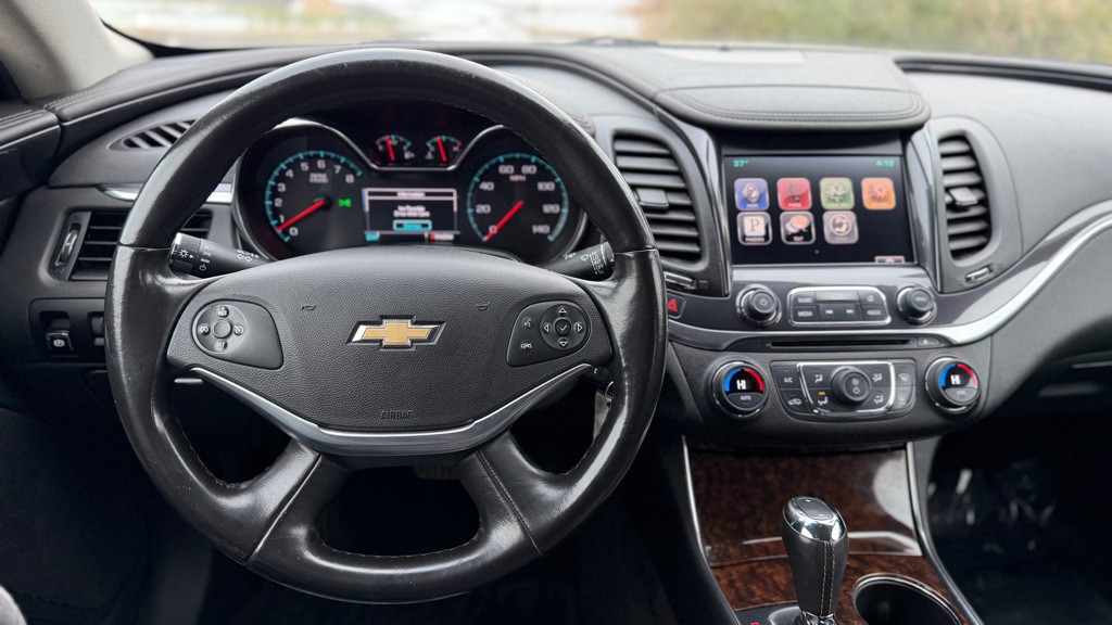 2015 Chevrolet Impala Image 16