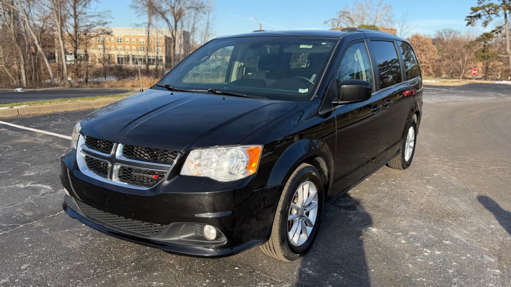 2019 Dodge Grand Caravan Image 1