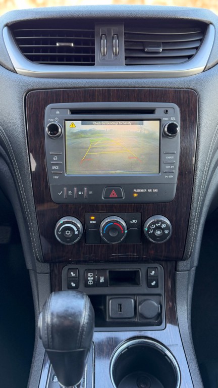 2015 Chevrolet Traverse Image 21