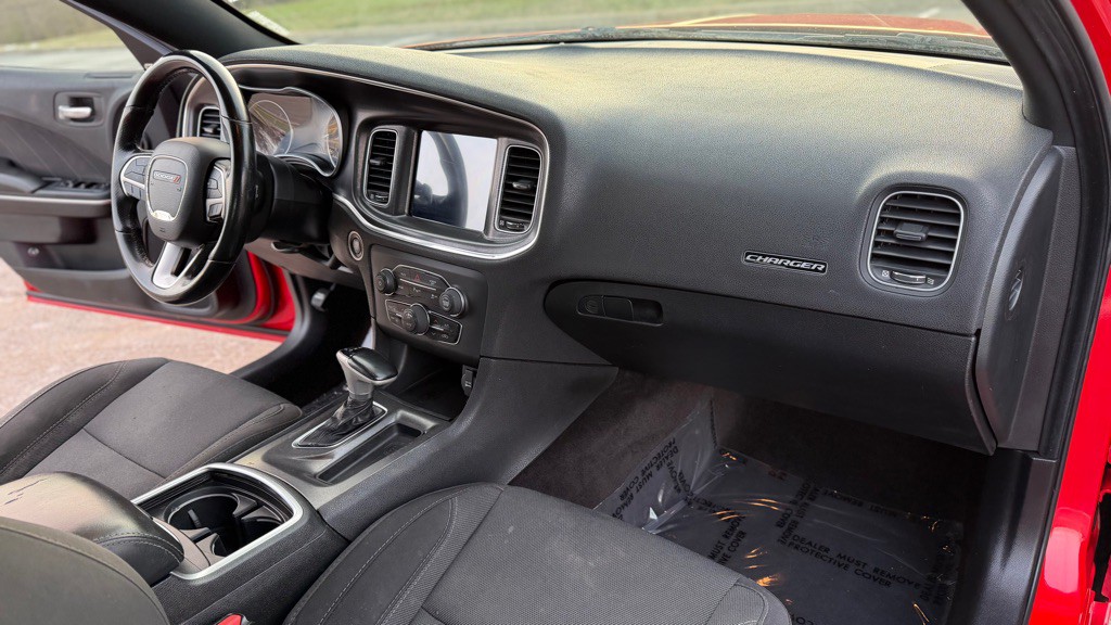 2018 Dodge Charger Image 16