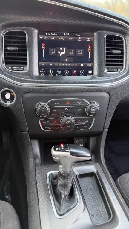 2018 Dodge Charger Image 20