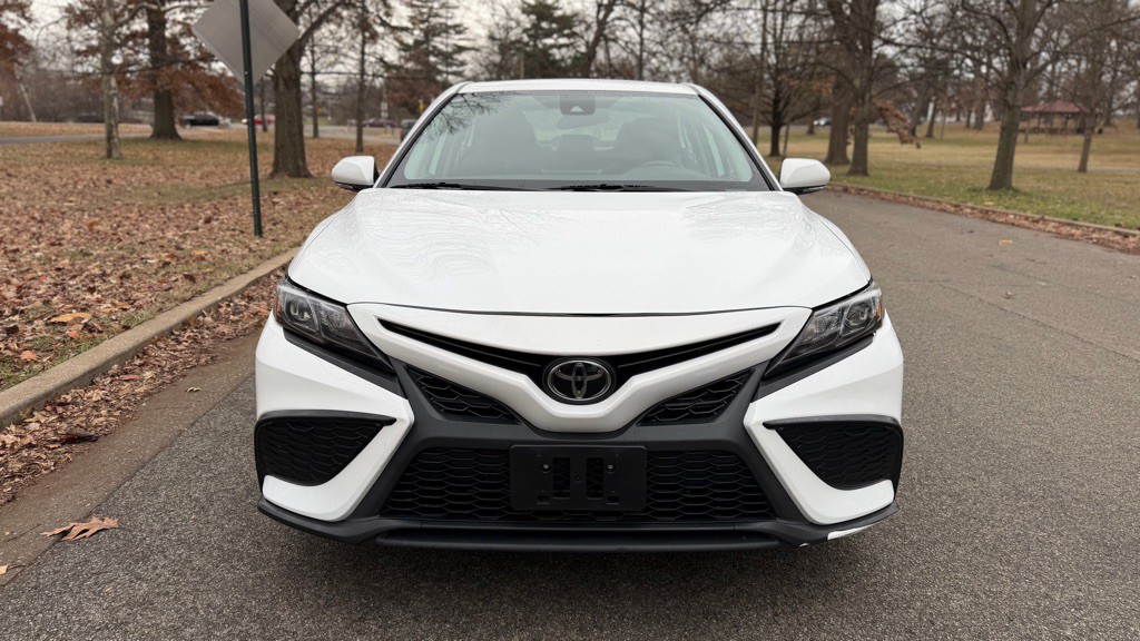 2022 Toyota Camry Image 5