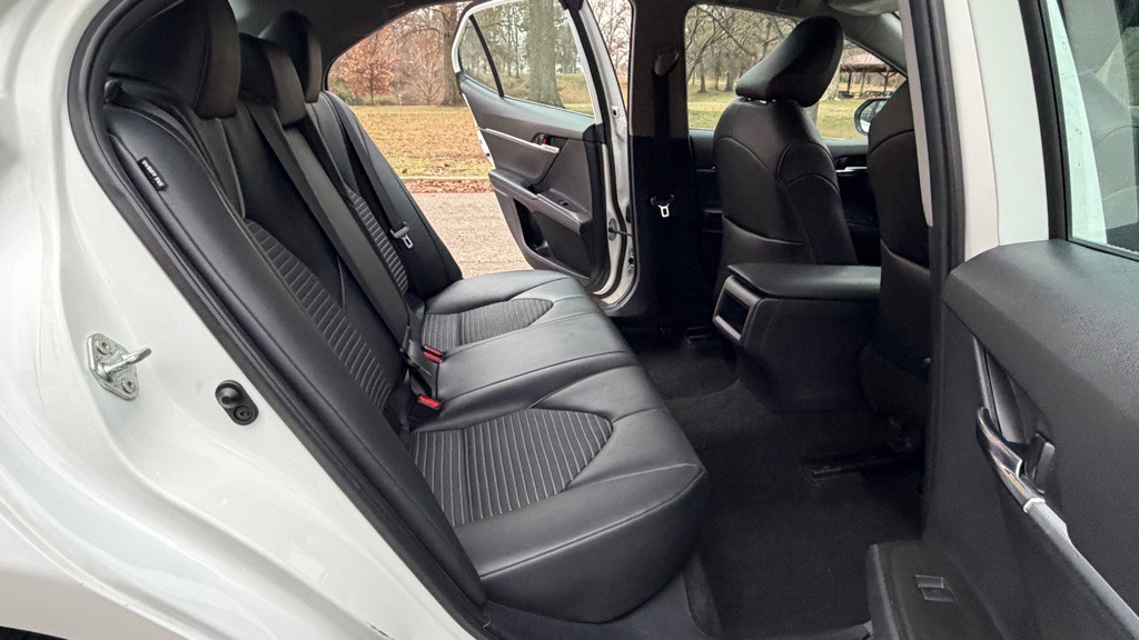 2022 Toyota Camry Image 21