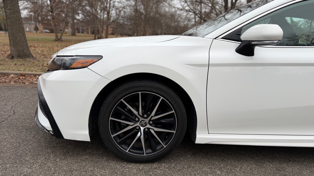 2022 Toyota Camry Image 23