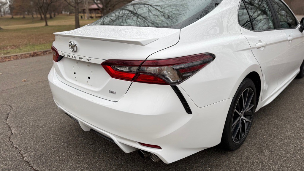 2022 Toyota Camry Image 24
