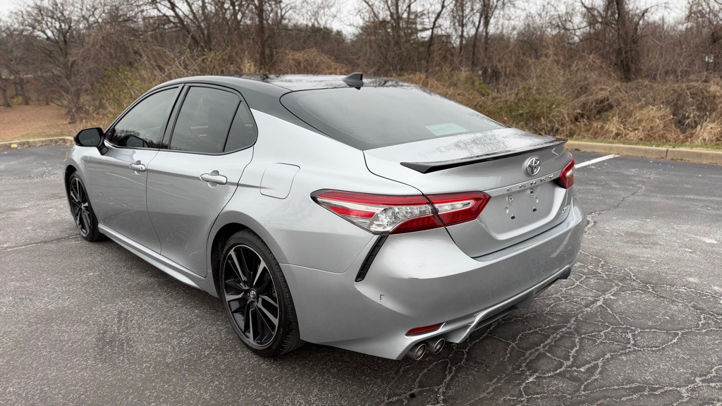 2019 Toyota Camry Image 7