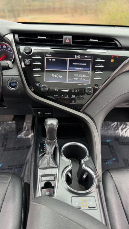 2019 Toyota Camry Image 14