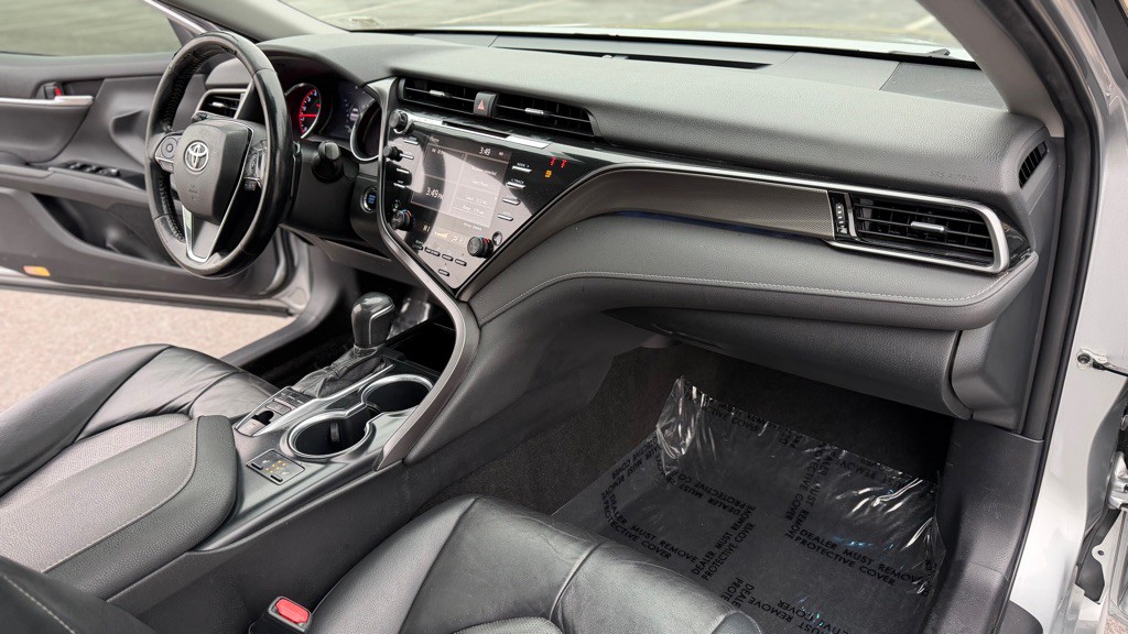 2019 Toyota Camry Image 15