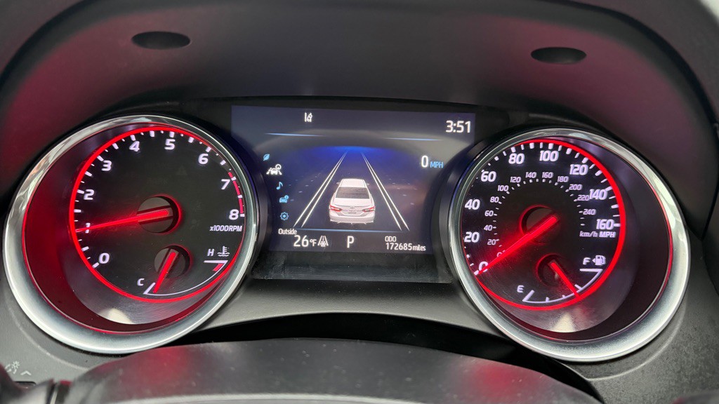 2019 Toyota Camry Image 17