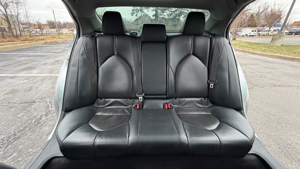 2019 Toyota Camry Image 22