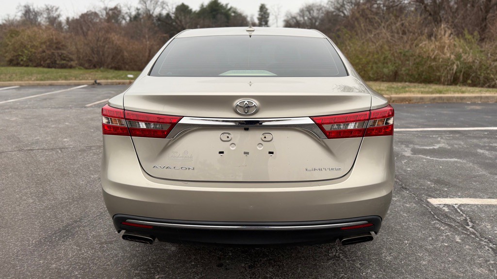 2017 Toyota Avalon Image 27