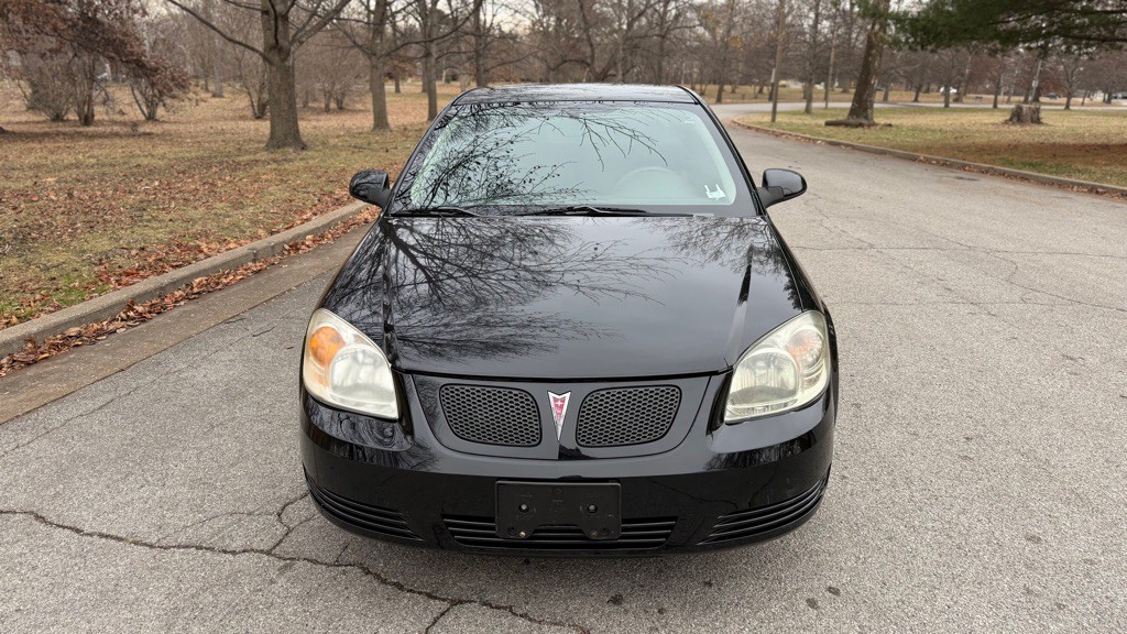 2009 Pontiac G5 Image 2