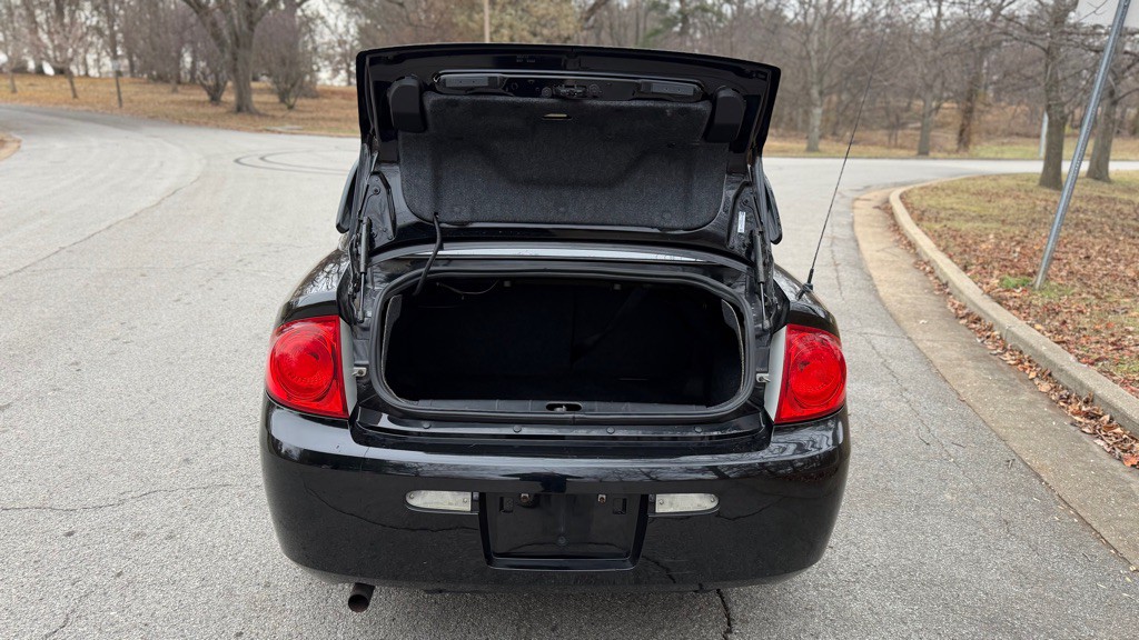 2009 Pontiac G5 Image 23