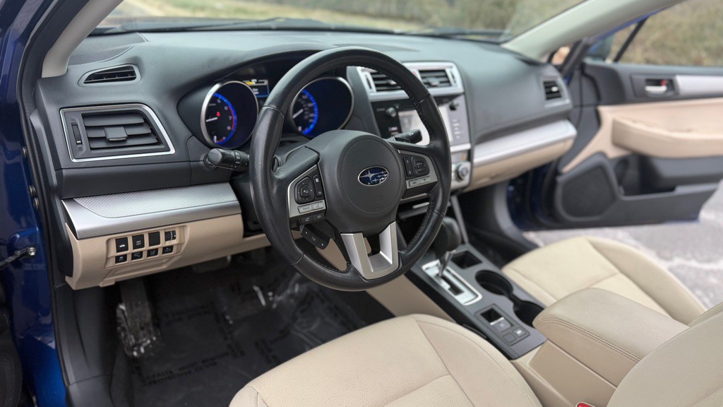 2016 Subaru Legacy Image 13