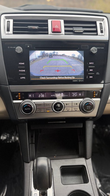 2016 Subaru Legacy Image 19