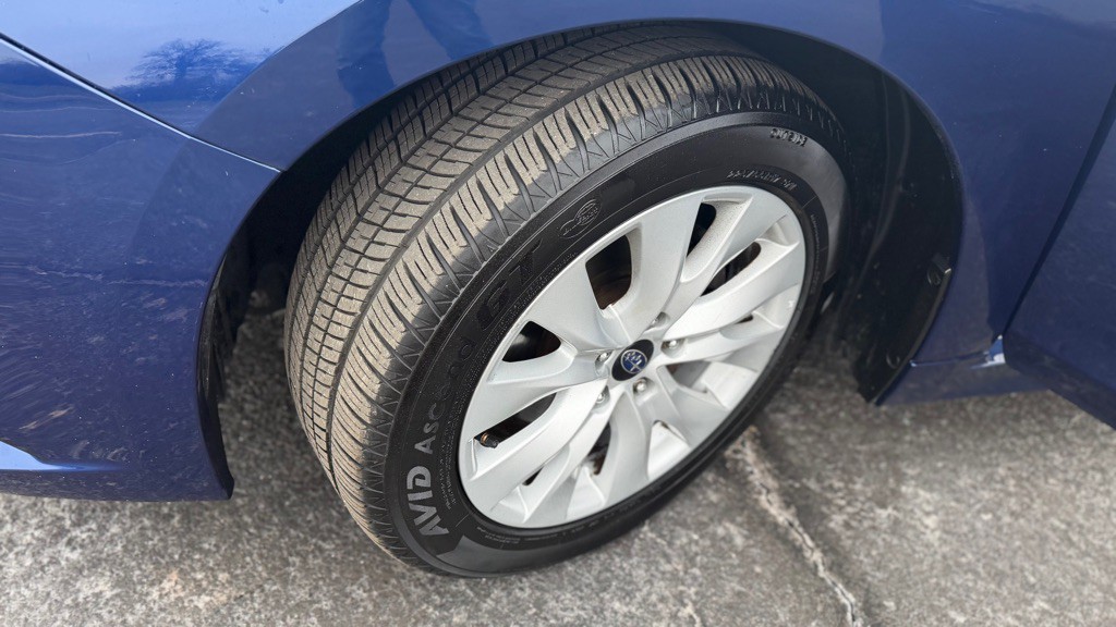 2016 Subaru Legacy Image 27