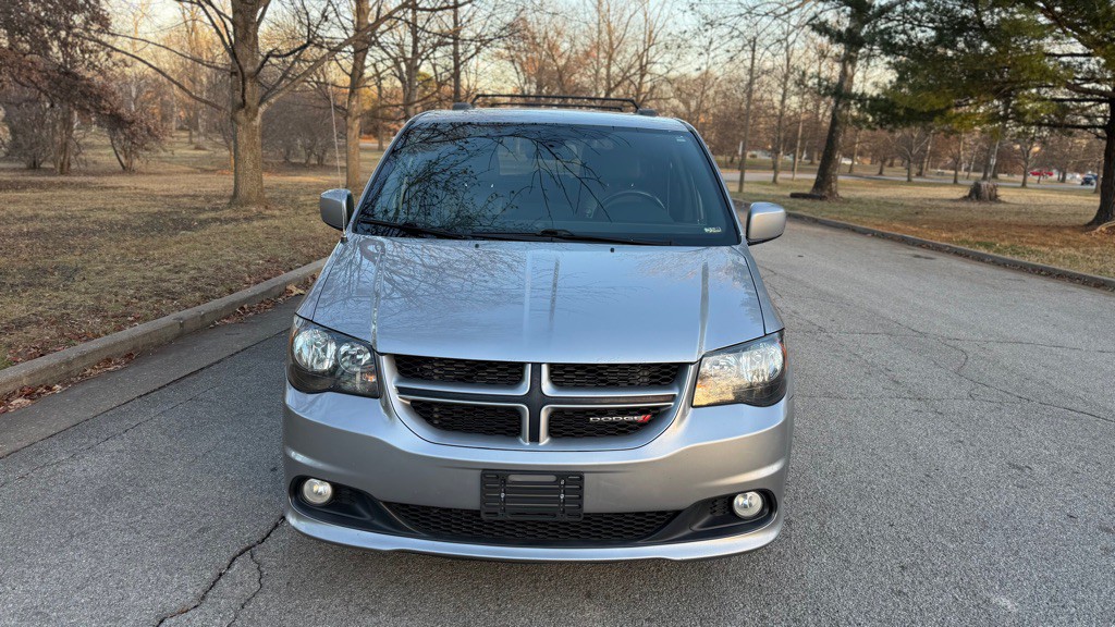2019 Dodge Grand Caravan Image 2