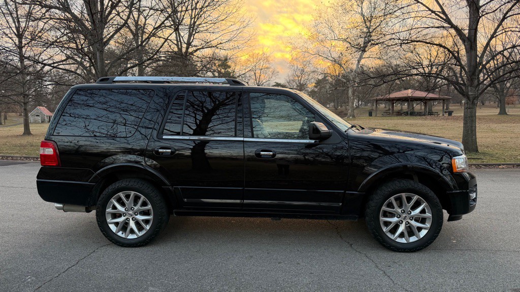 2017 Ford Expedition Image 6