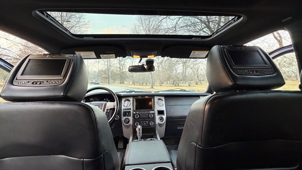 2017 Ford Expedition Image 11