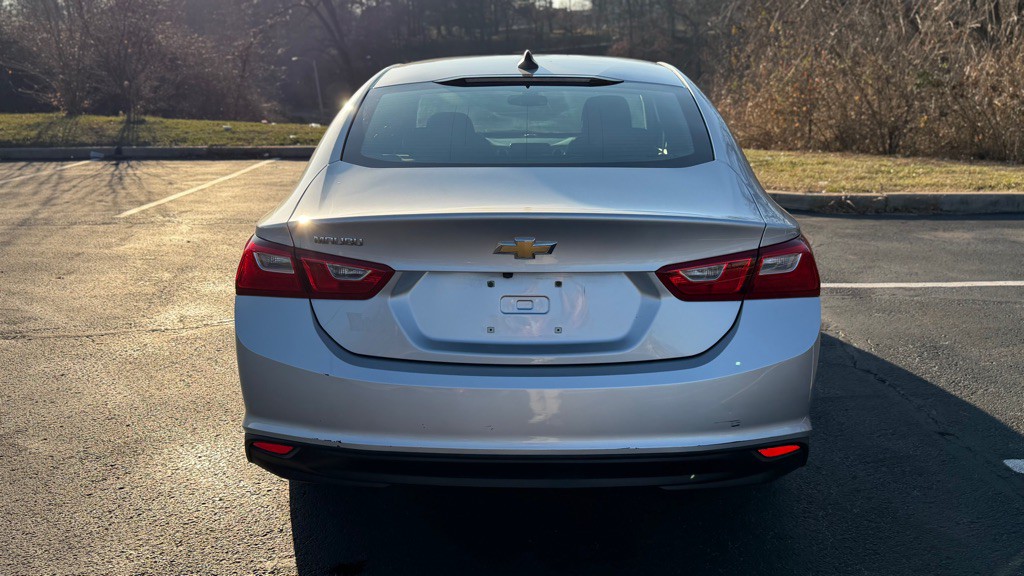 2019 Chevrolet Malibu Image 9