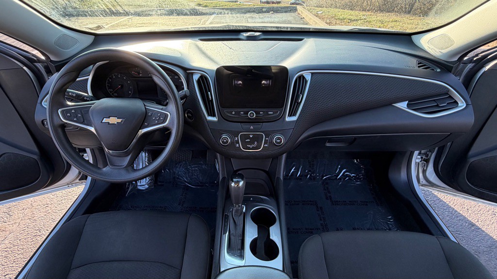 2019 Chevrolet Malibu Image 11