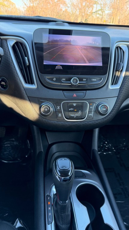 2019 Chevrolet Malibu Image 18