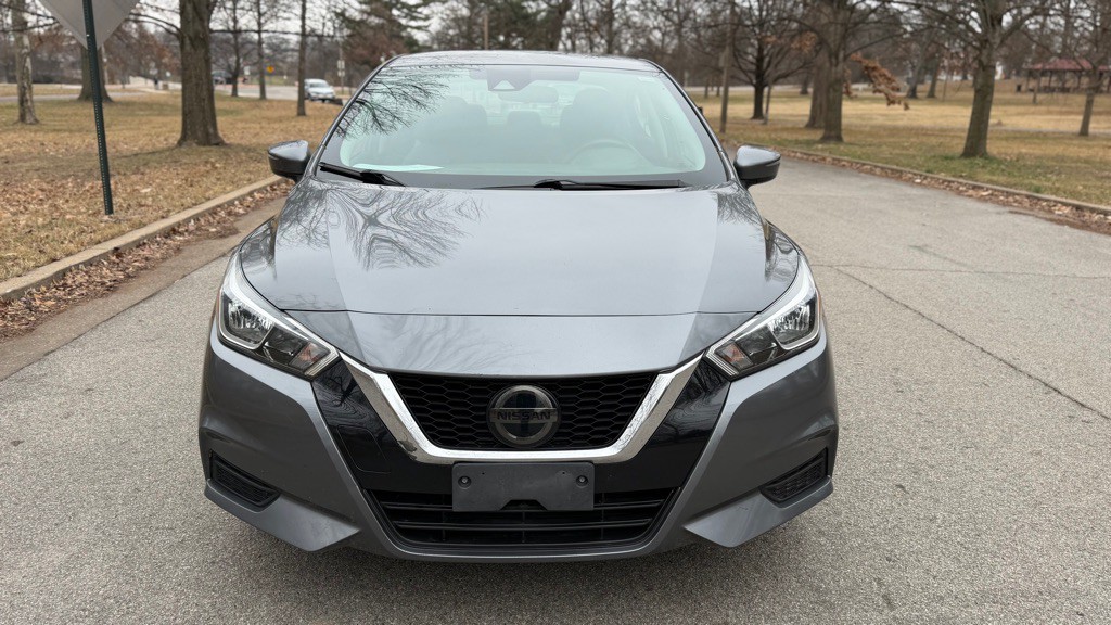 2020 Nissan Versa Image 5