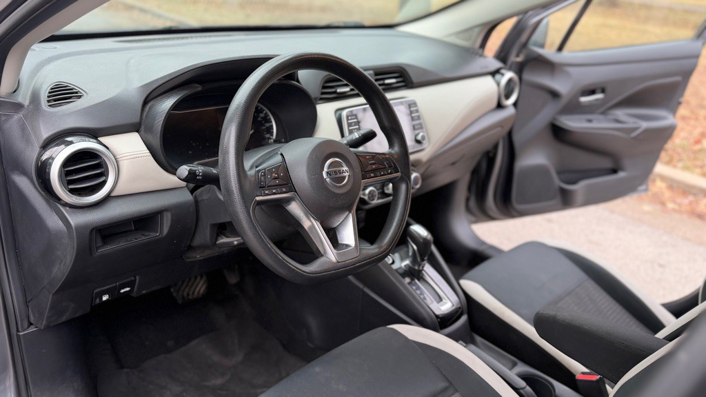 2020 Nissan Versa Image 10