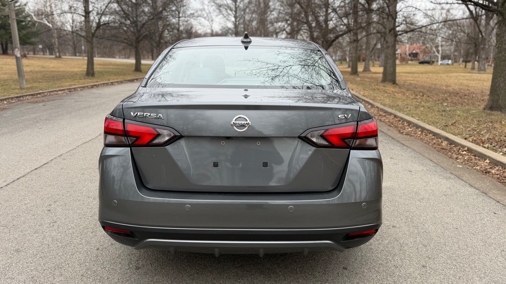 2020 Nissan Versa Image 23