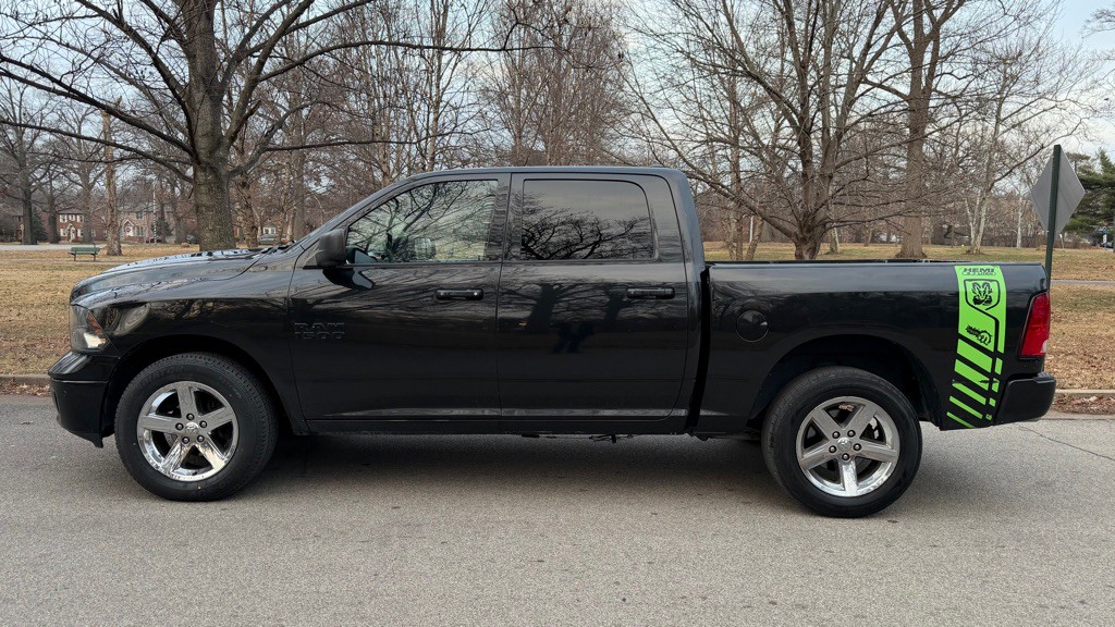 2018 RAM 1500 Image 3