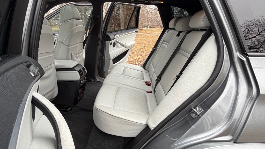 2012 BMW X5 Image 28