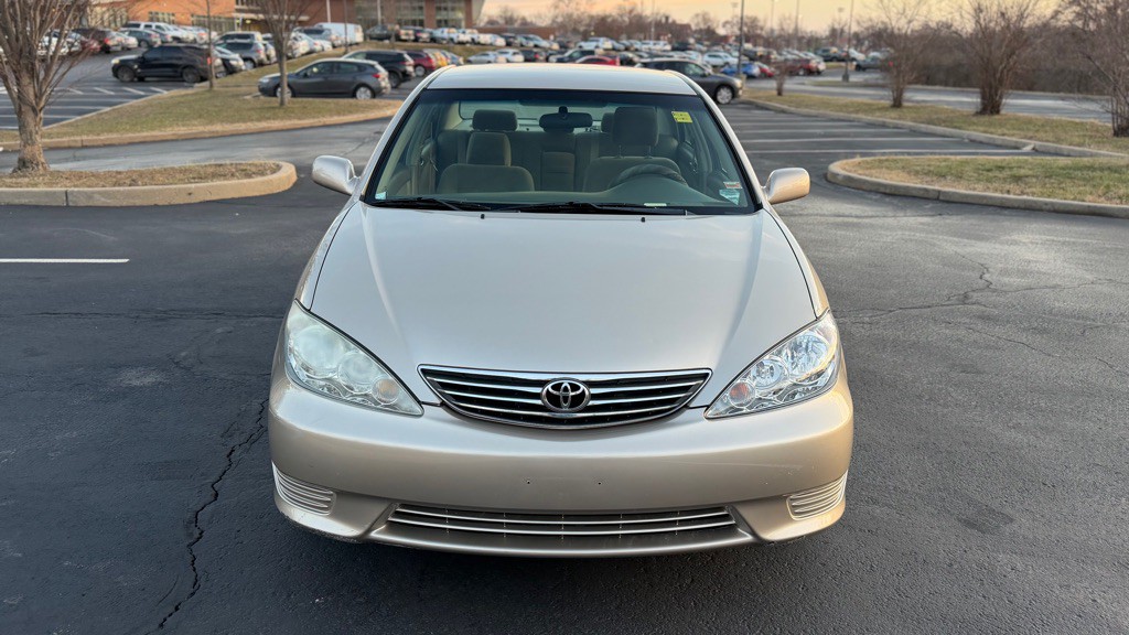 2006 Toyota Camry Image 2