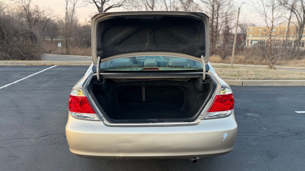 2006 Toyota Camry Image 11