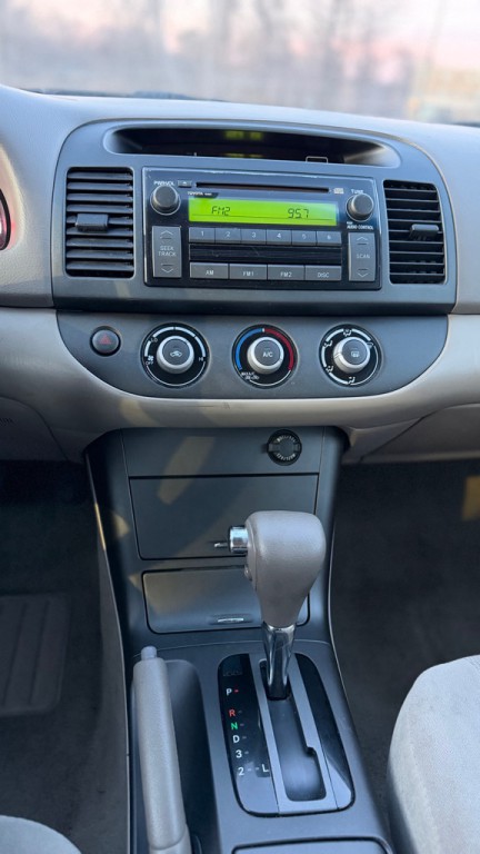2006 Toyota Camry Image 20