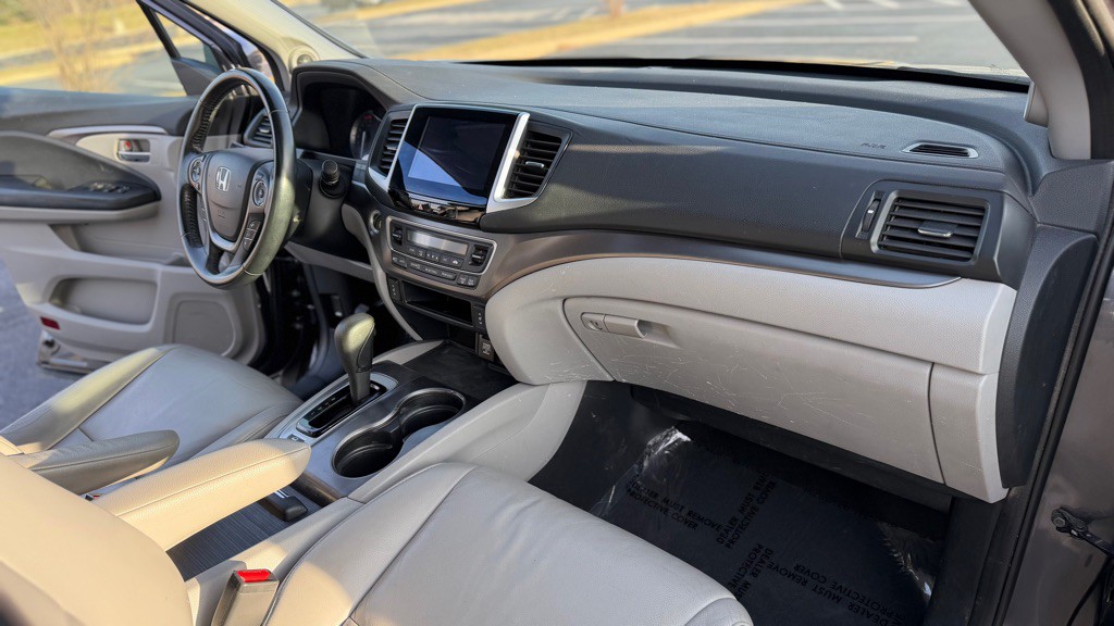 2016 Honda Pilot Image 15