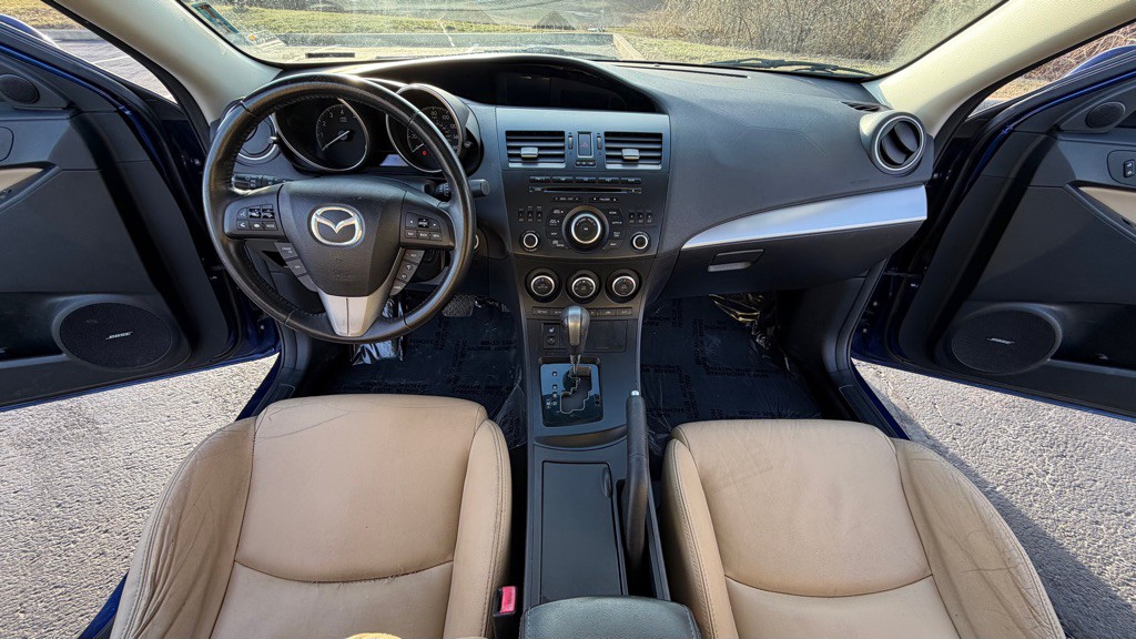 2012 Mazda Mazda3 Image 11