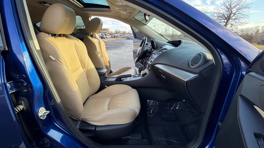 2012 Mazda Mazda3 Image 12