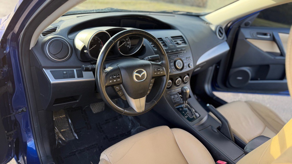 2012 Mazda Mazda3 Image 13