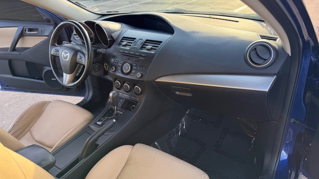2012 Mazda Mazda3 Image 15
