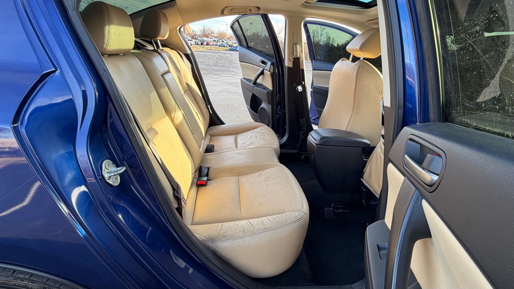 2012 Mazda Mazda3 Image 23