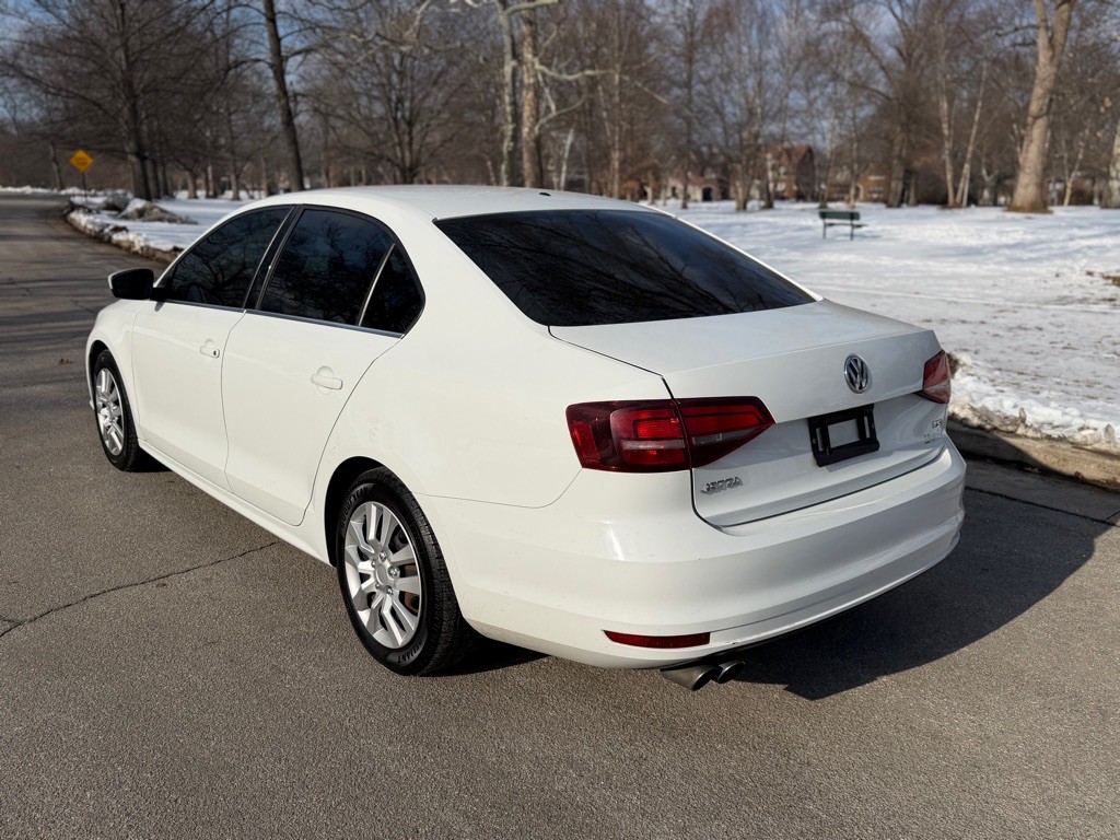 2017 Volkswagen Jetta Image 7