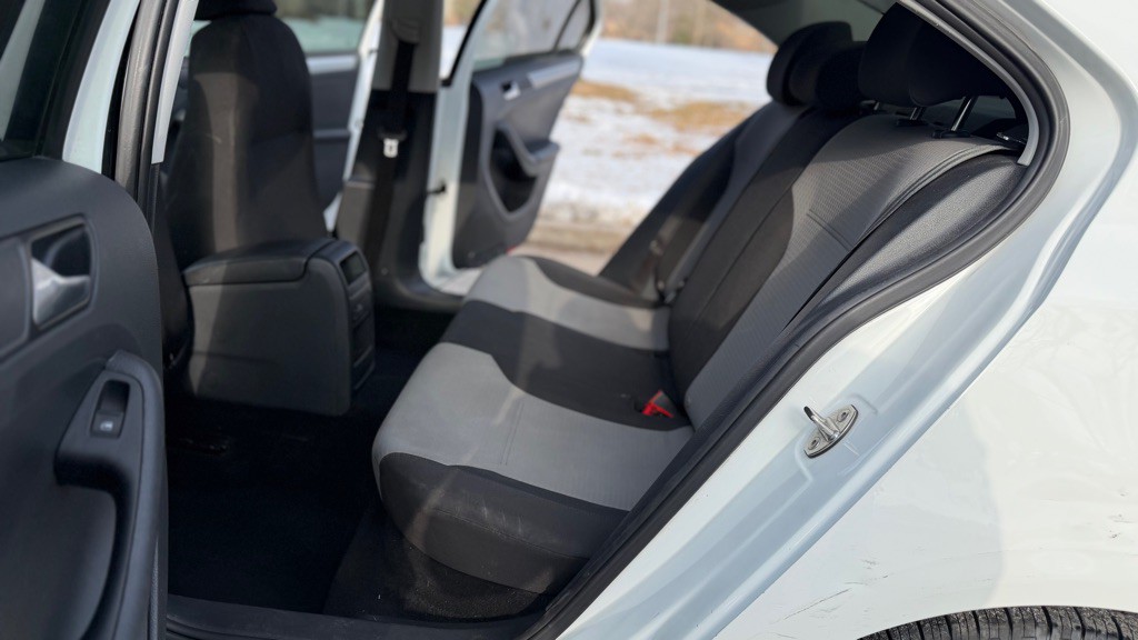 2017 Volkswagen Jetta Image 21