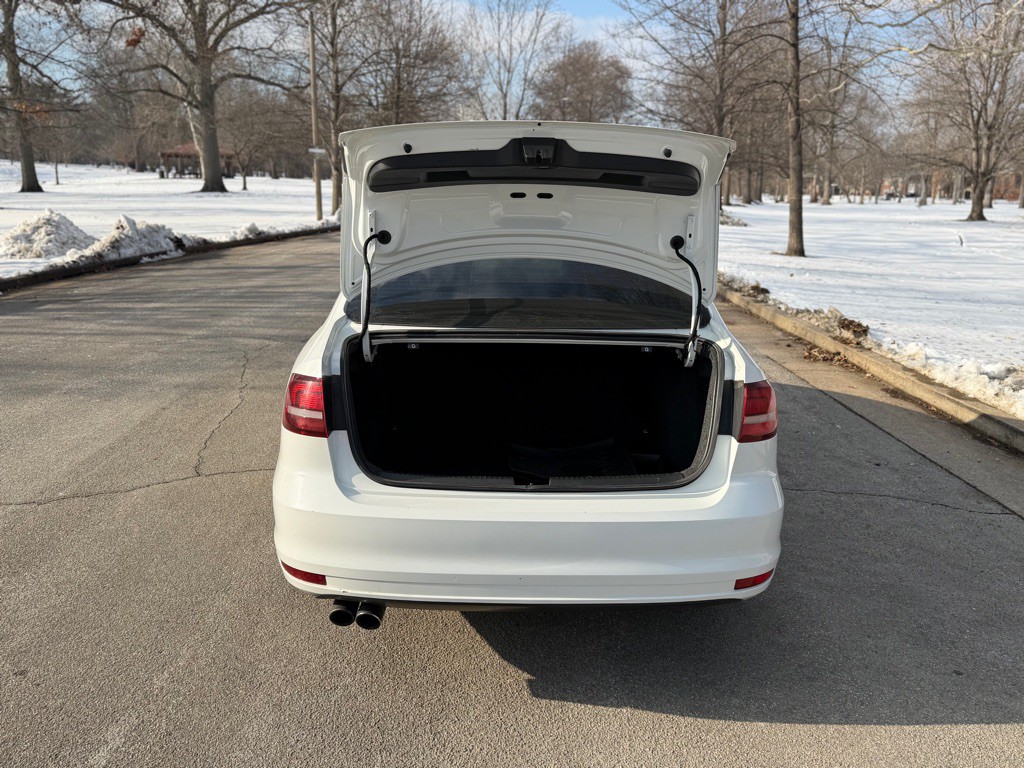 2017 Volkswagen Jetta Image 23