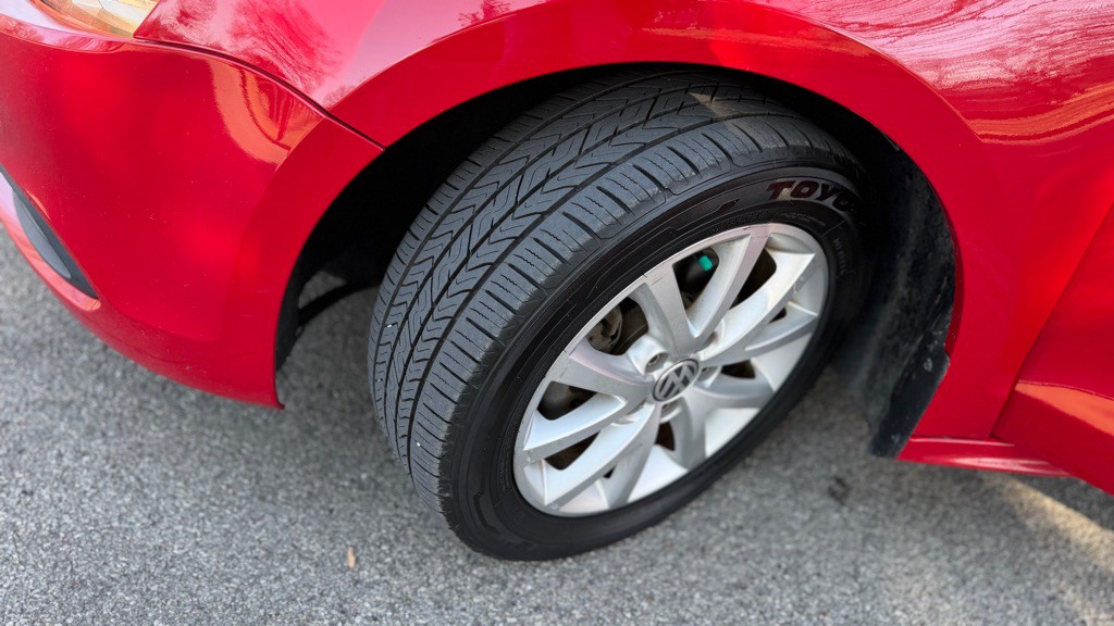 2013 Volkswagen Jetta Image 23